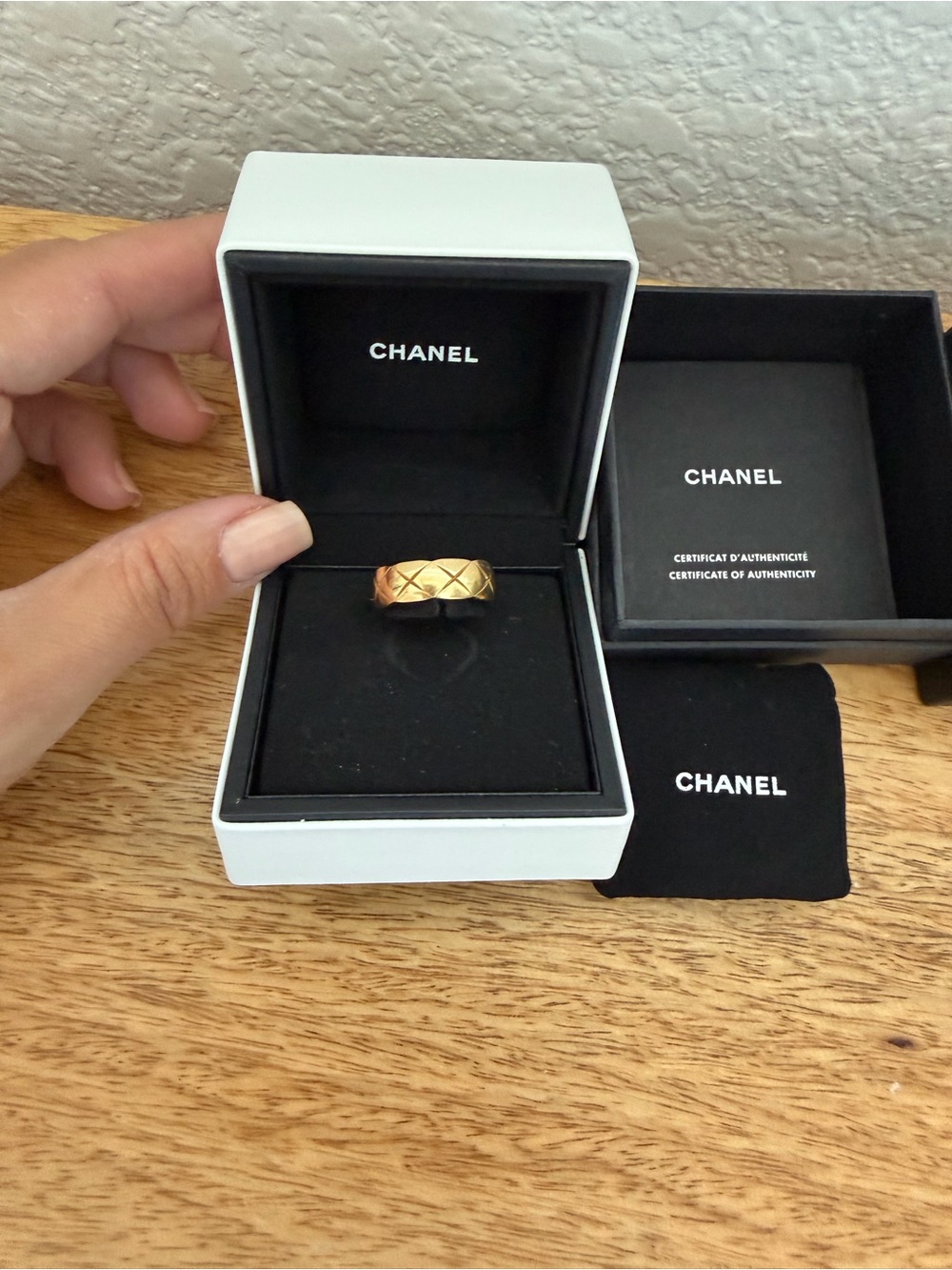 Chanel Quilted motif, small version, 18K yellow gold ring size 51 (US size 5.5)